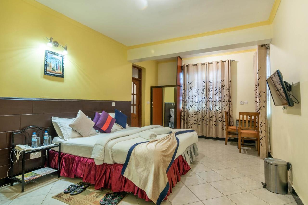 Crest Safari Lodge Bed And Breakfast Arusha Exterior foto